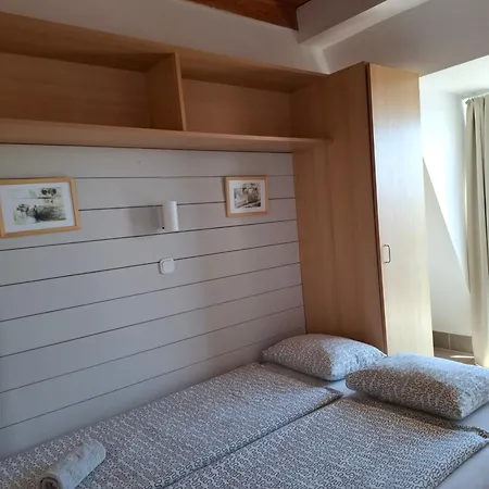 דירה Familia Apartmanhaz קסזטלי