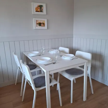 Familia Apartmanhaz דירה