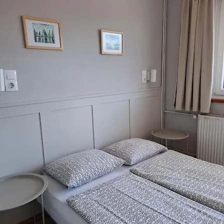 Familia Apartmanhaz דירה