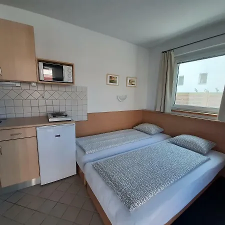 Familia Apartmanhaz * Keszthely