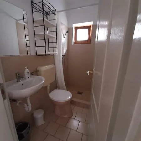 Familia Apartmanhaz דירה