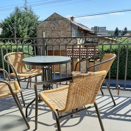 Familia Apartmanhaz Apartment *